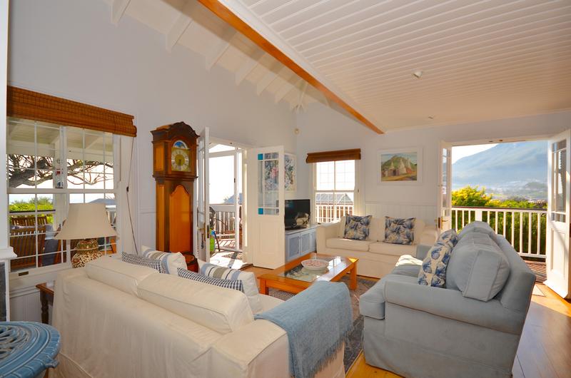 3 Bedroom Property for Sale in Camps Bay Western Cape